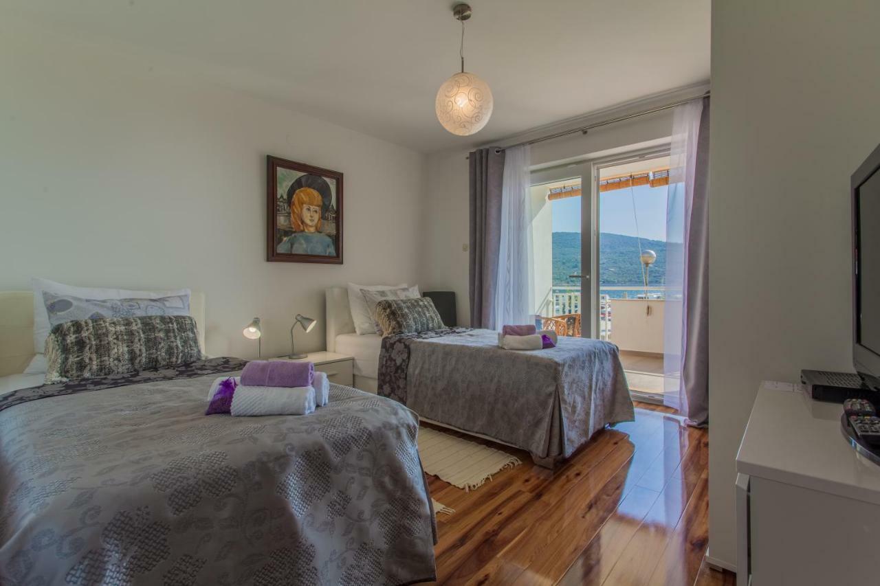 Apartment Sara - Крес Екстериор снимка