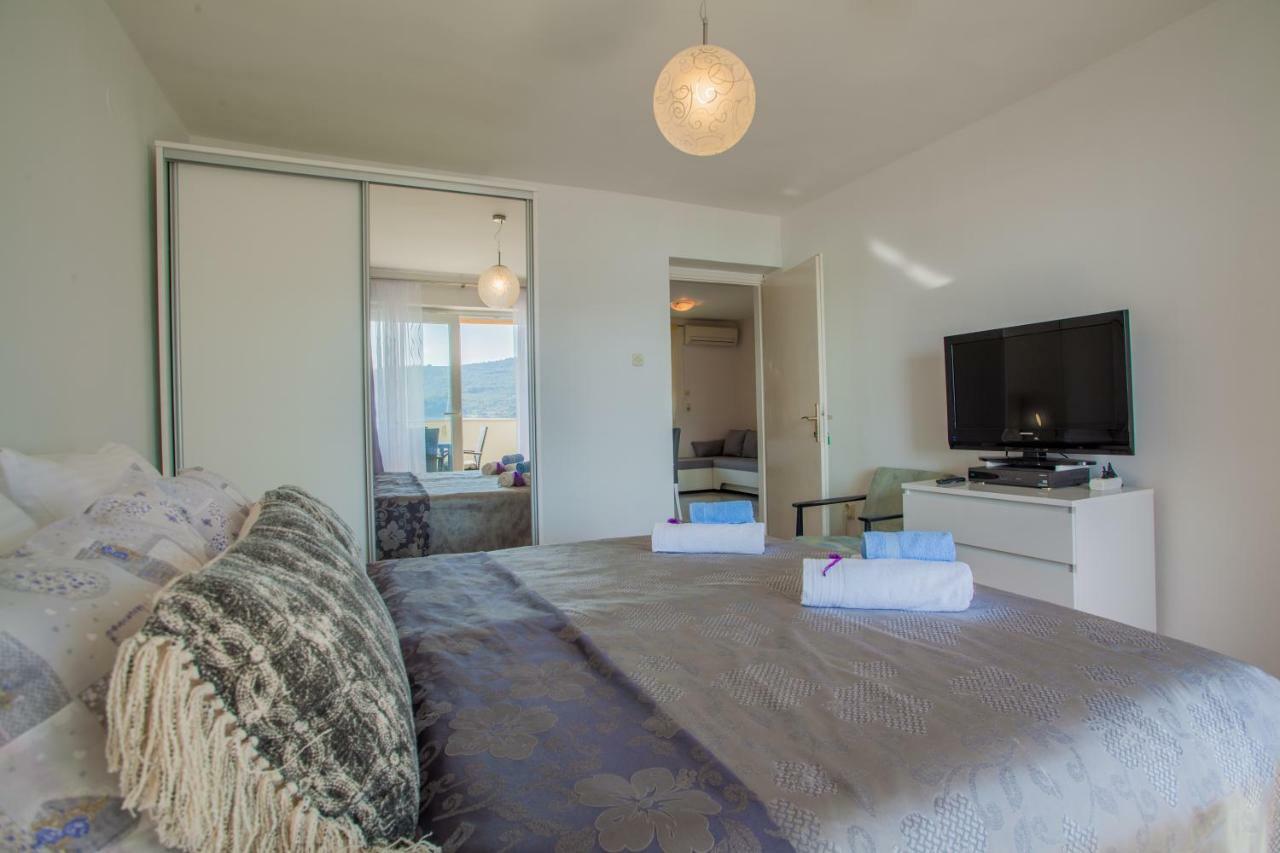 Apartment Sara - Крес Екстериор снимка