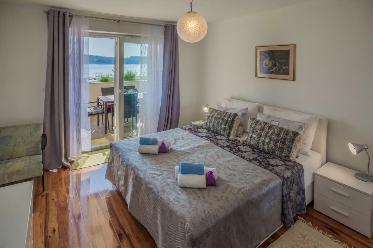 Apartment Sara - Крес Екстериор снимка